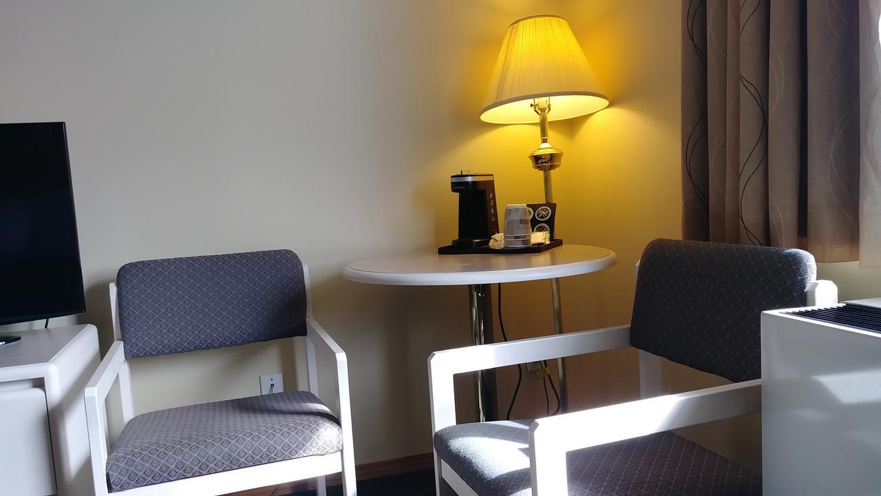 George Mountain View Hotel & Resto Merritt Esterno foto