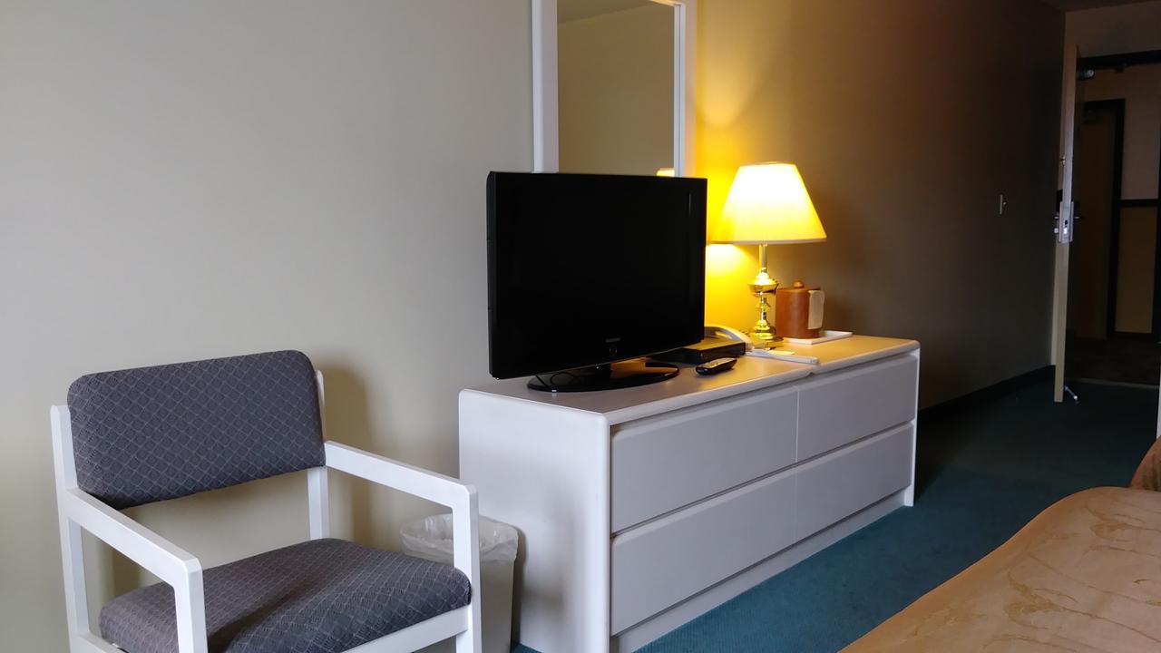 George Mountain View Hotel & Resto Merritt Esterno foto