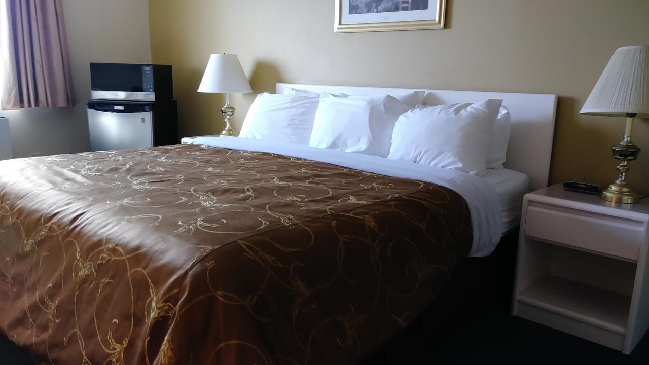 George Mountain View Hotel & Resto Merritt Esterno foto