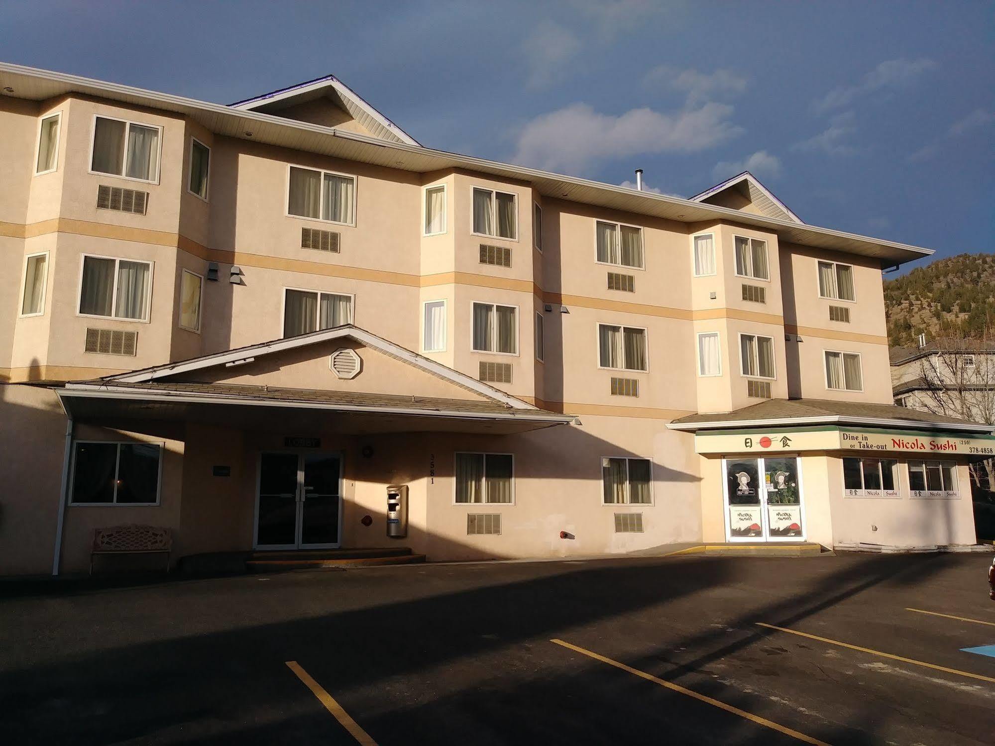 George Mountain View Hotel & Resto Merritt Esterno foto