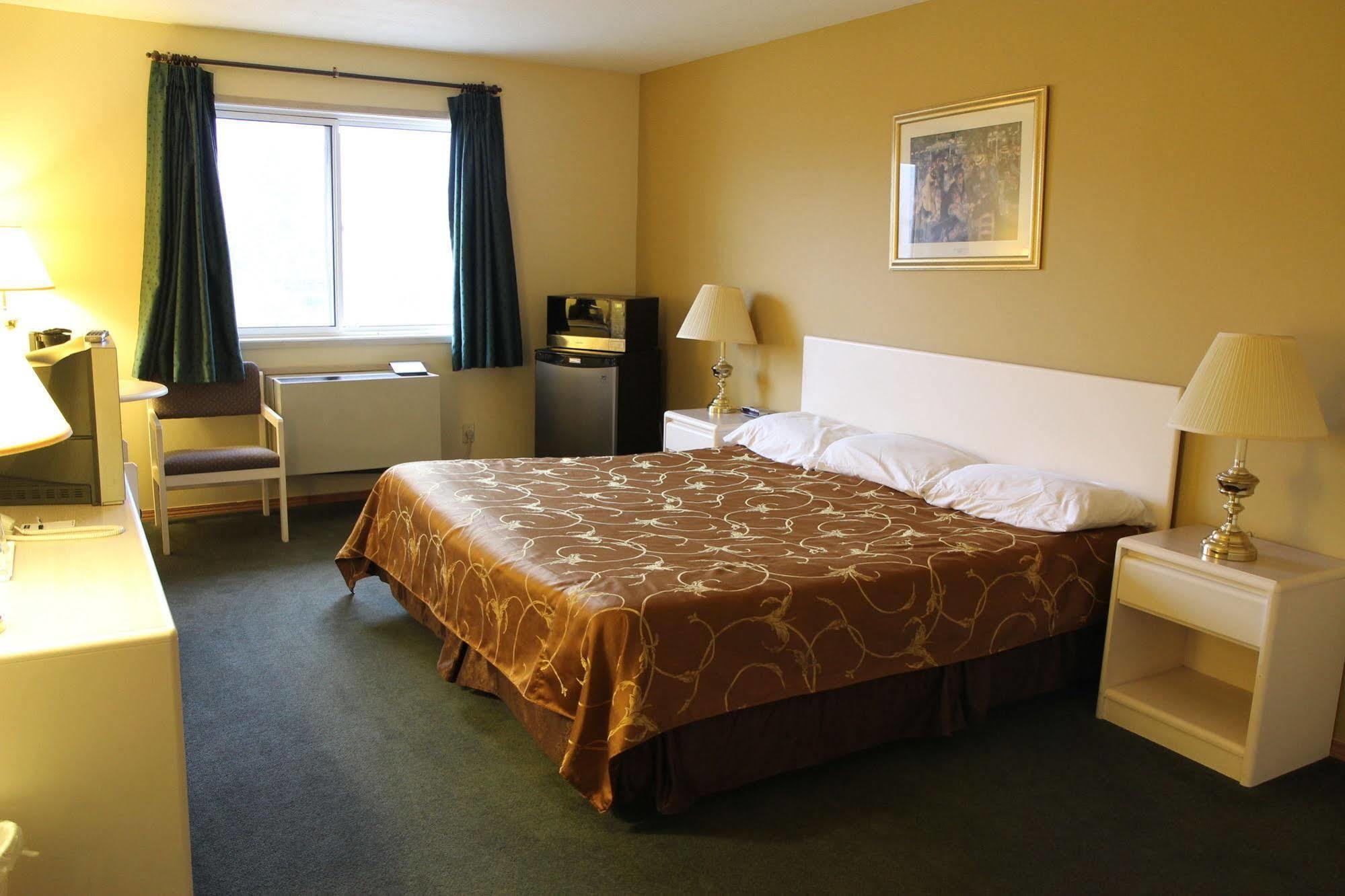 George Mountain View Hotel & Resto Merritt Esterno foto