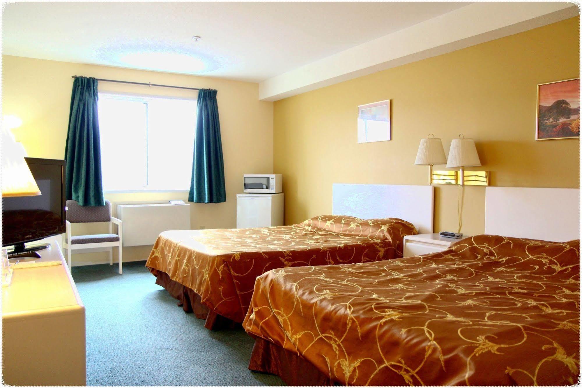 George Mountain View Hotel & Resto Merritt Esterno foto